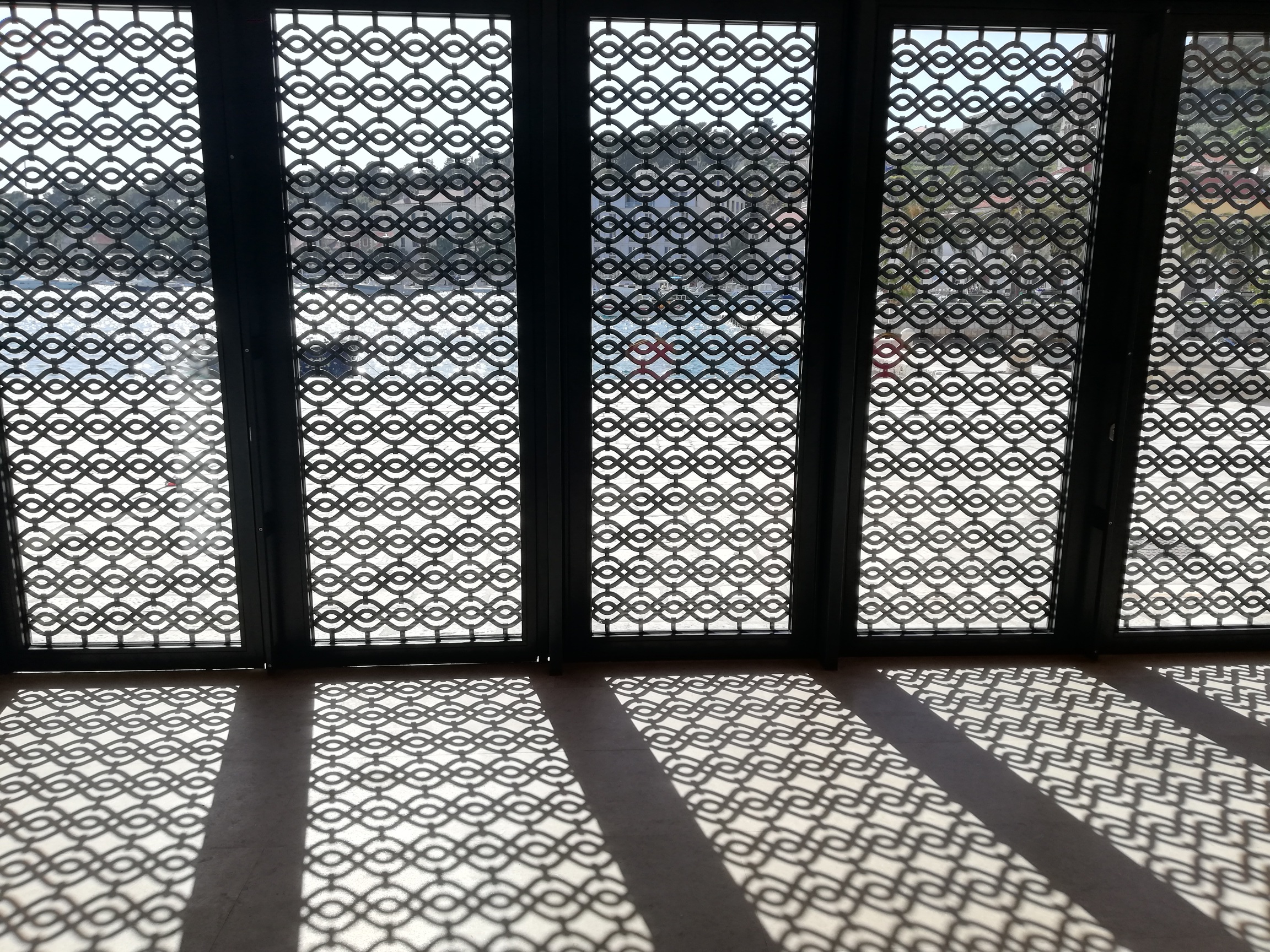 FUTURES BLOG: Hvar i turizam – lica i naličja party destinacije