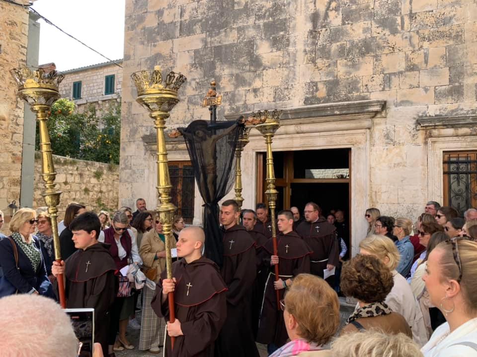 FUTURES BLOG:  Etnografija grada – ritam života građana Hvara u Uskrsnom razdoblju