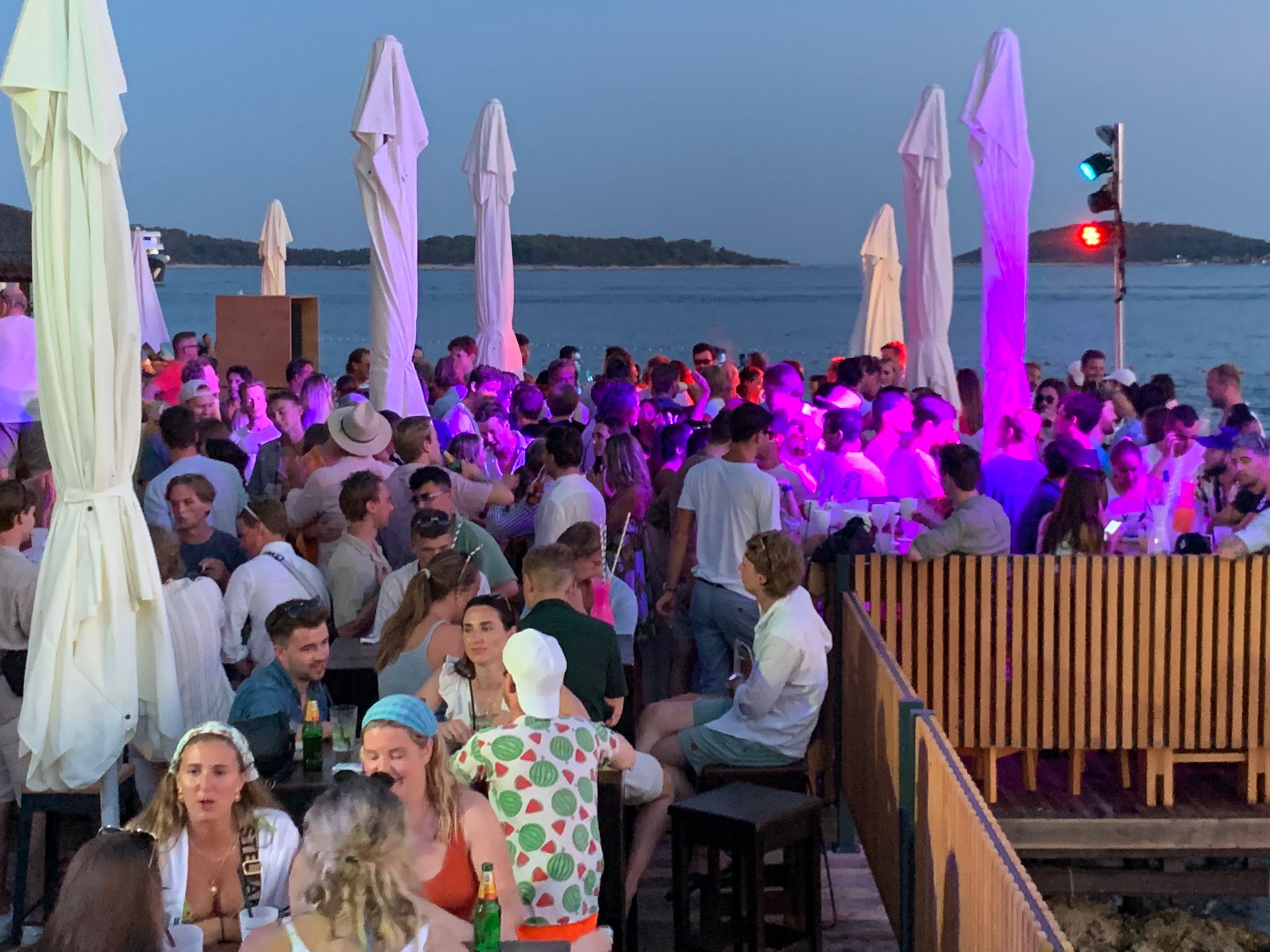 FUTURES BLOG: Grad Hvar: Carpe diem i izvrtanje originalnog koncepta